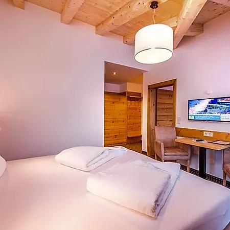Restaurant Dorfalm B&B 레오강