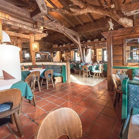 Panzió Restaurant Dorfalm 3*